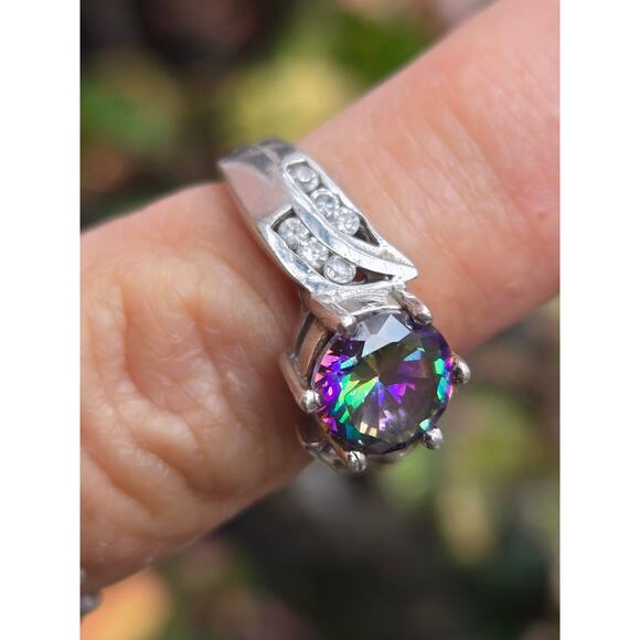 Vintage Mystic Topaz, Cubic Zirconia and Sterling Silver Ring, Size 7 - Picture 5 of 7
